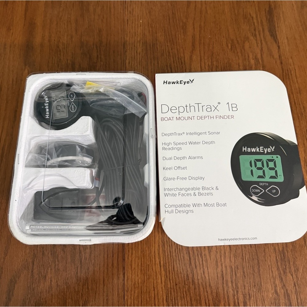 Hawkeye DepthTrax 1B Boat Mount Depth Finder New In Box